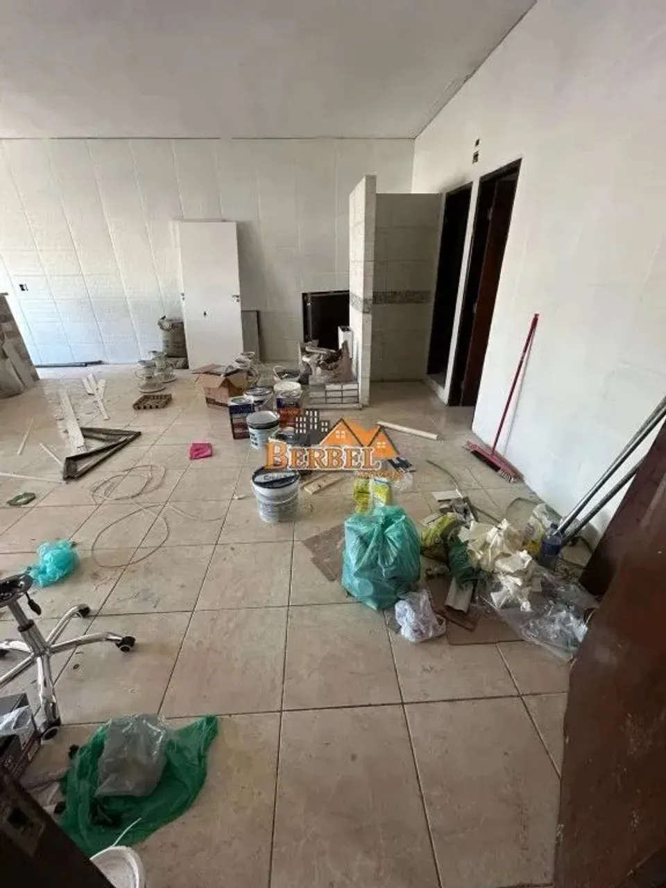 Salas Comercial para Locação no bairro Artur Alvim na Rua do Metrô