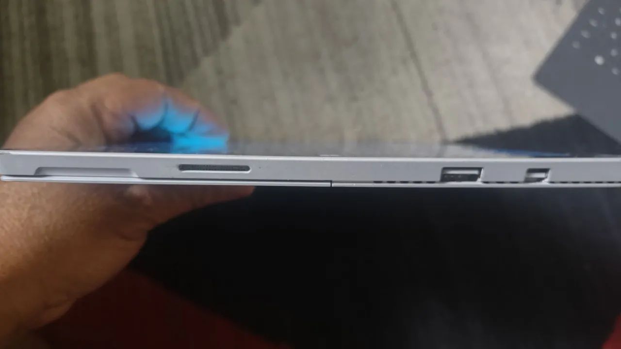 Surface Pro 3 8GB Ram, i5, 256 SSD, windows 10 pro  - Foto 4