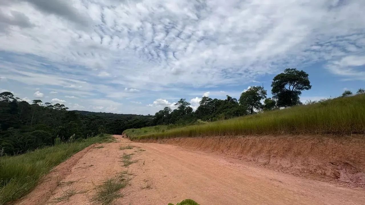 Lote dos Sonhos! Terreno de 500m² com vista para lago em área verde. Agende sua visita! - Foto 4