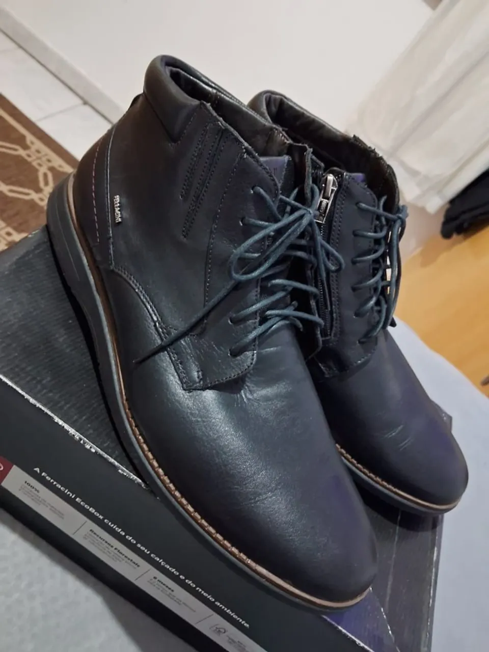 Sapato / Bota de couro Ferracini