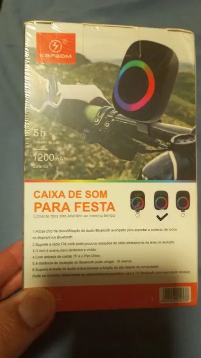 Caixa de Som Portátil com Bluetooth e Luzes LED - Foto 3