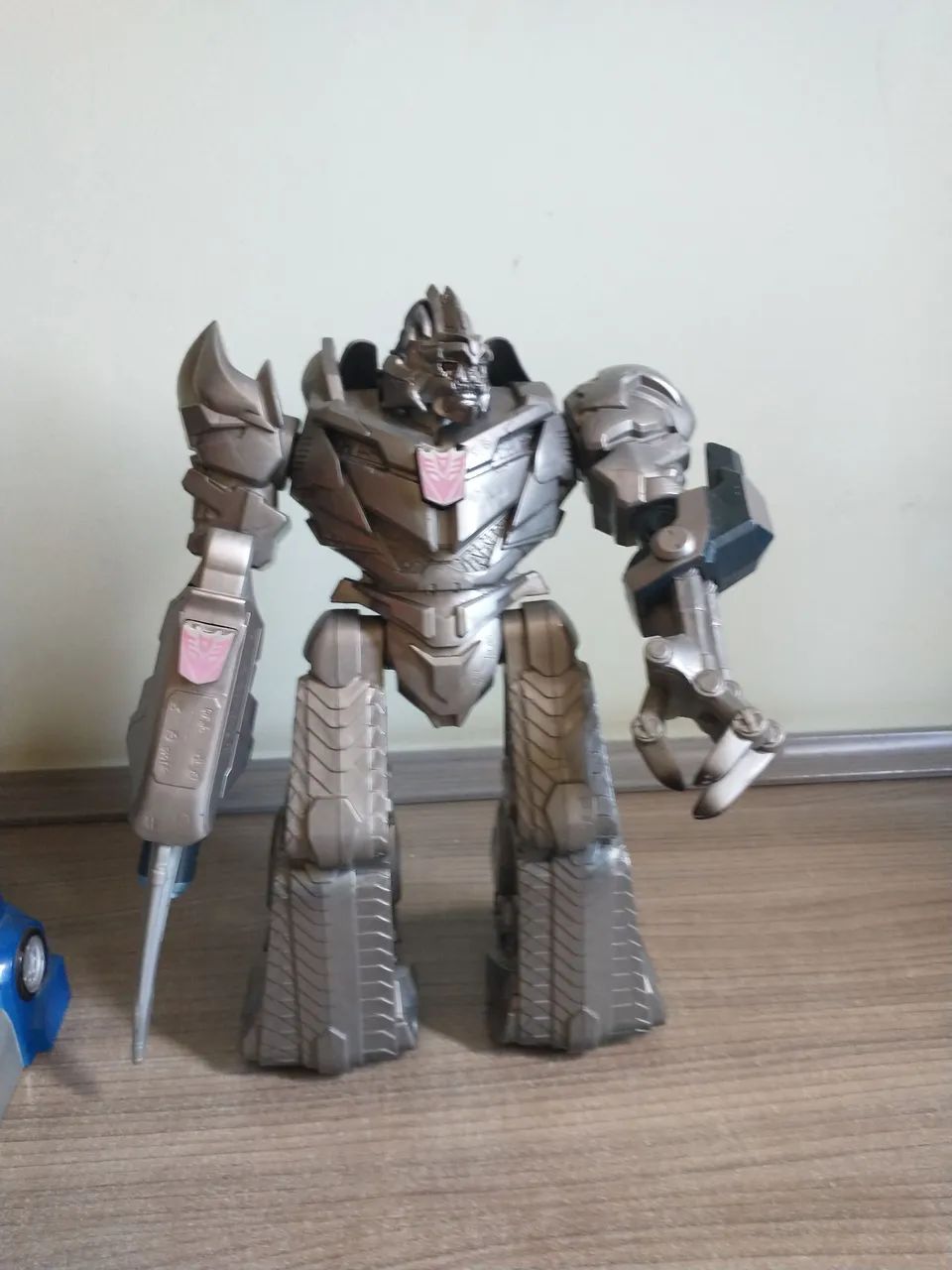 Bonecos Bumblebee, megatron e Optimus prime - Foto 4