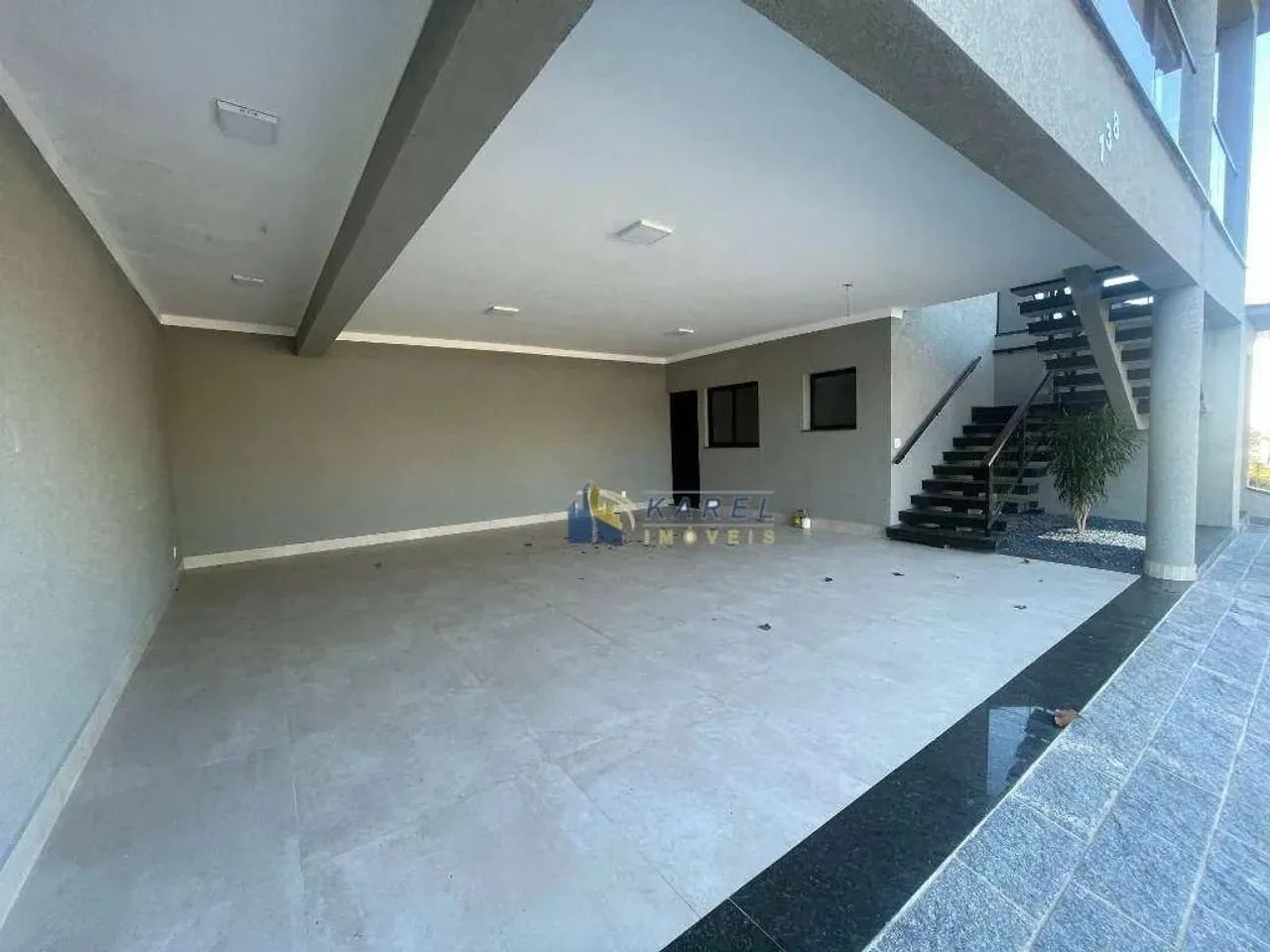 CASA TÉRREA NOVA com 4 Suítes, Escritório, Piscina para LOCAÇÃO ou VENDA no CONDOMÍNIO VAL - Foto 3