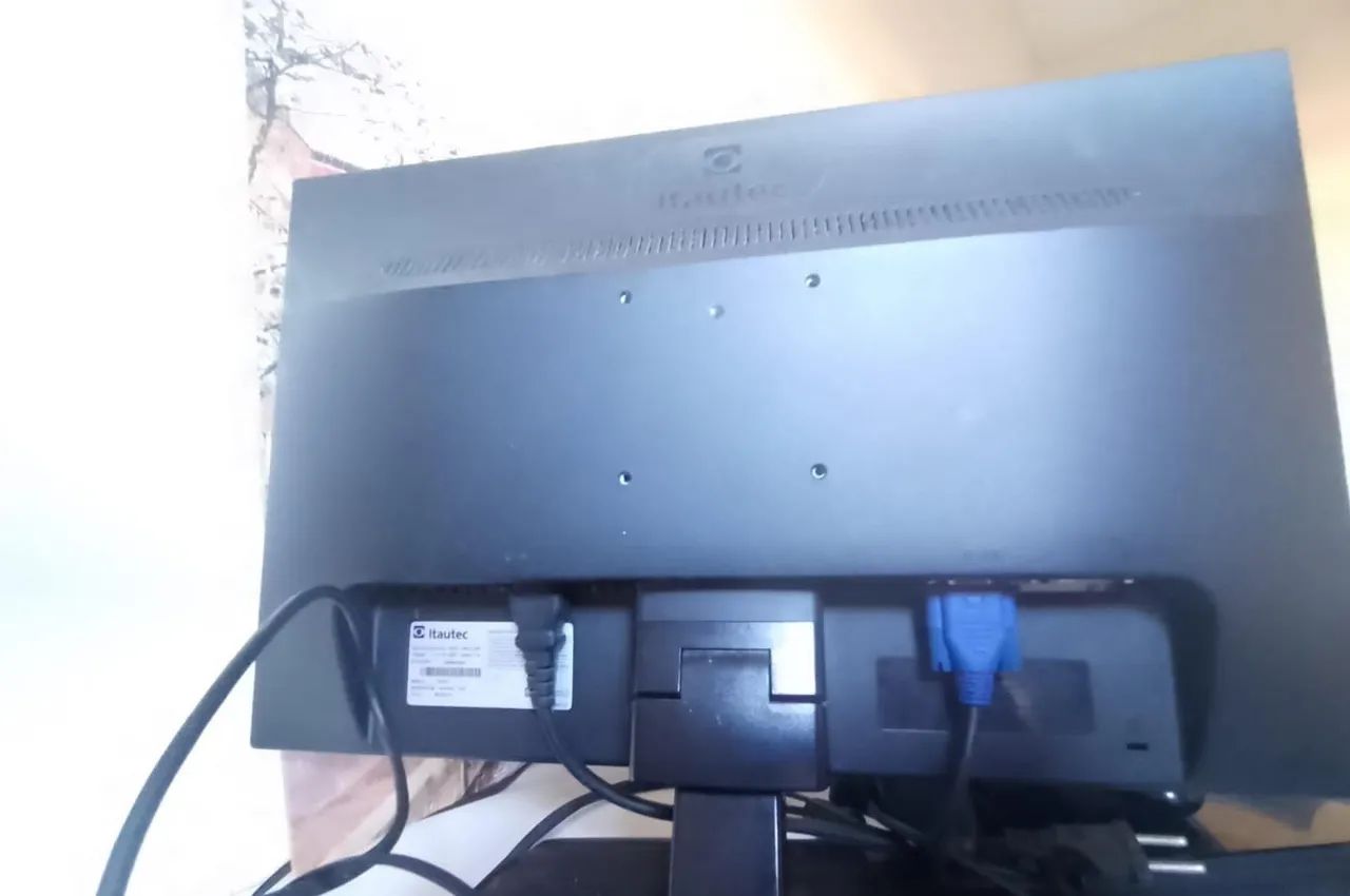 Itautec 21 inches 64231136682497120