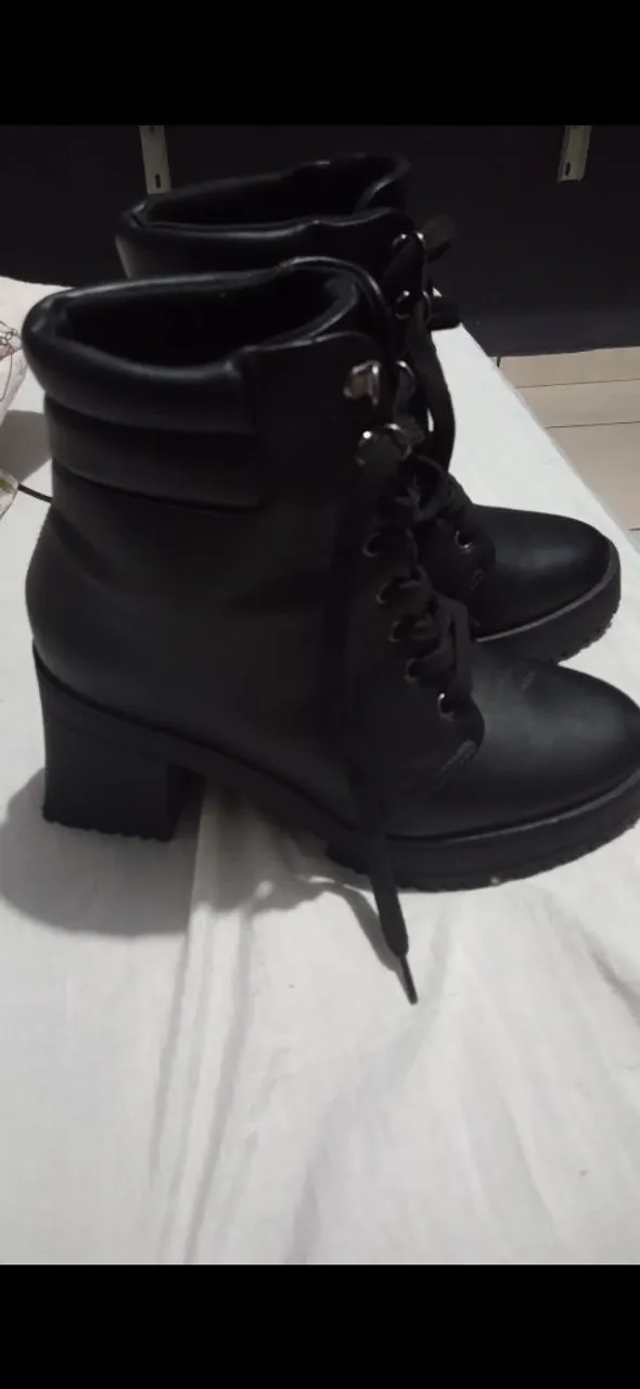 Botas Femininas Coturno Salto Bloco