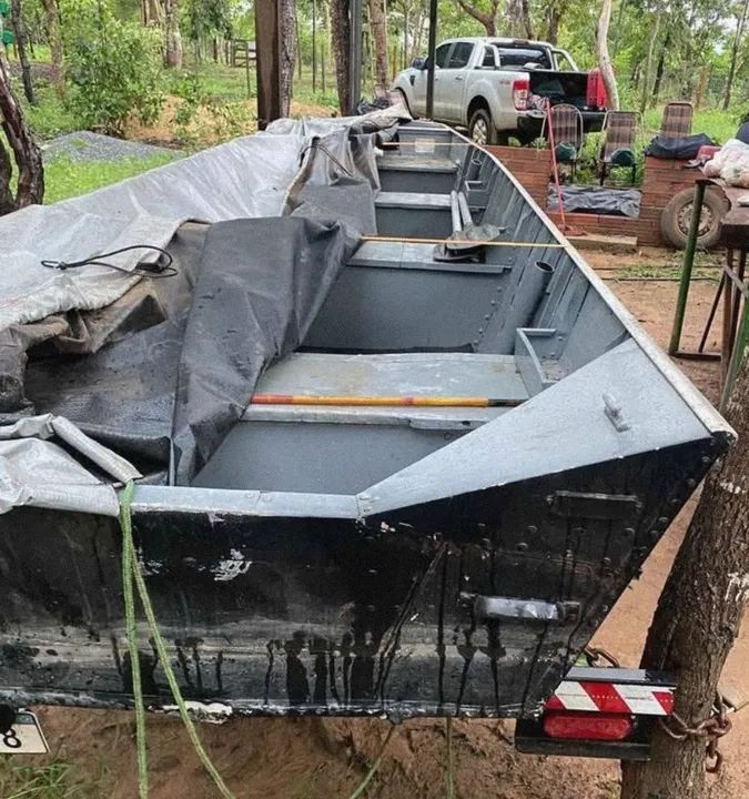 Vendo canoa e carreta e motor  - Foto 2