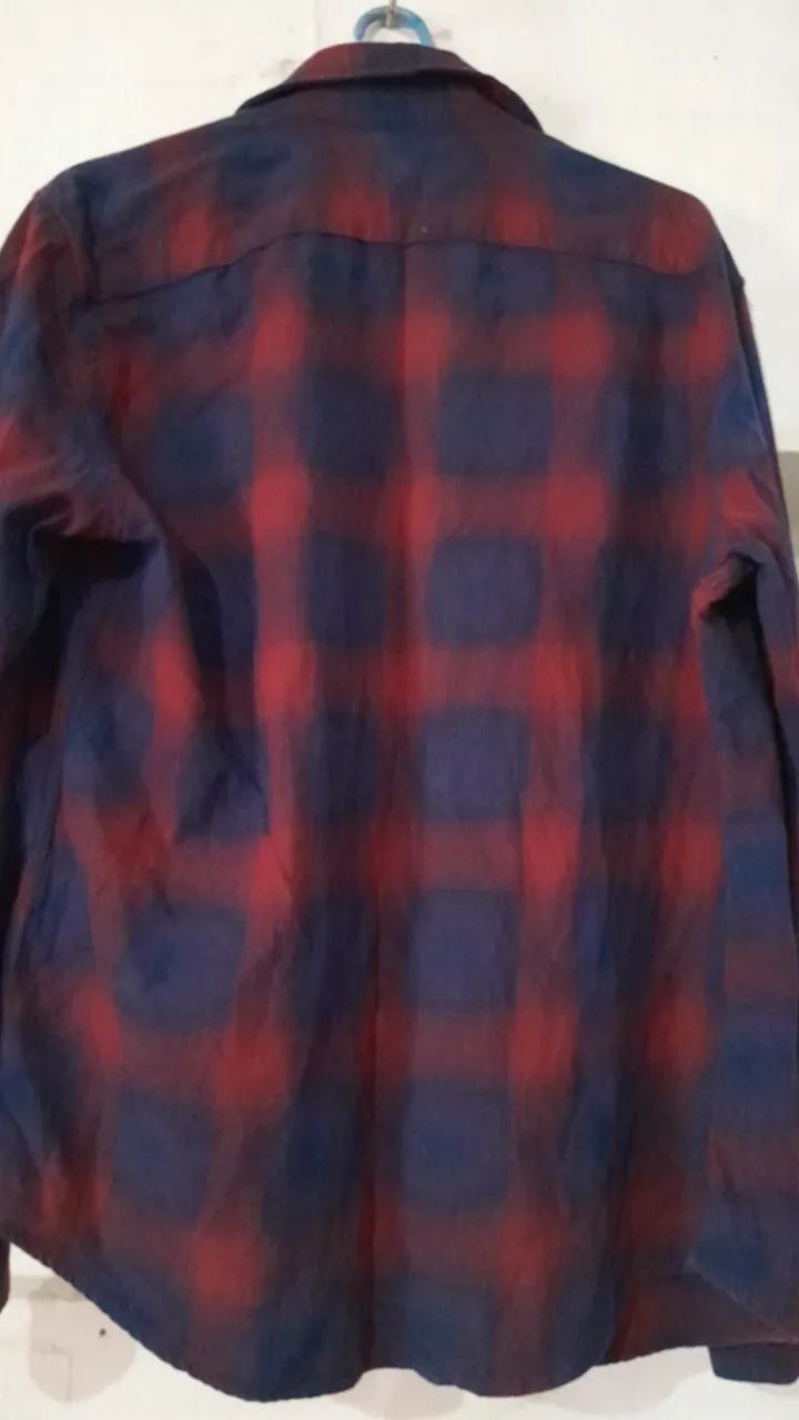 Camisa xadrez vermelha e azul - Foto 5