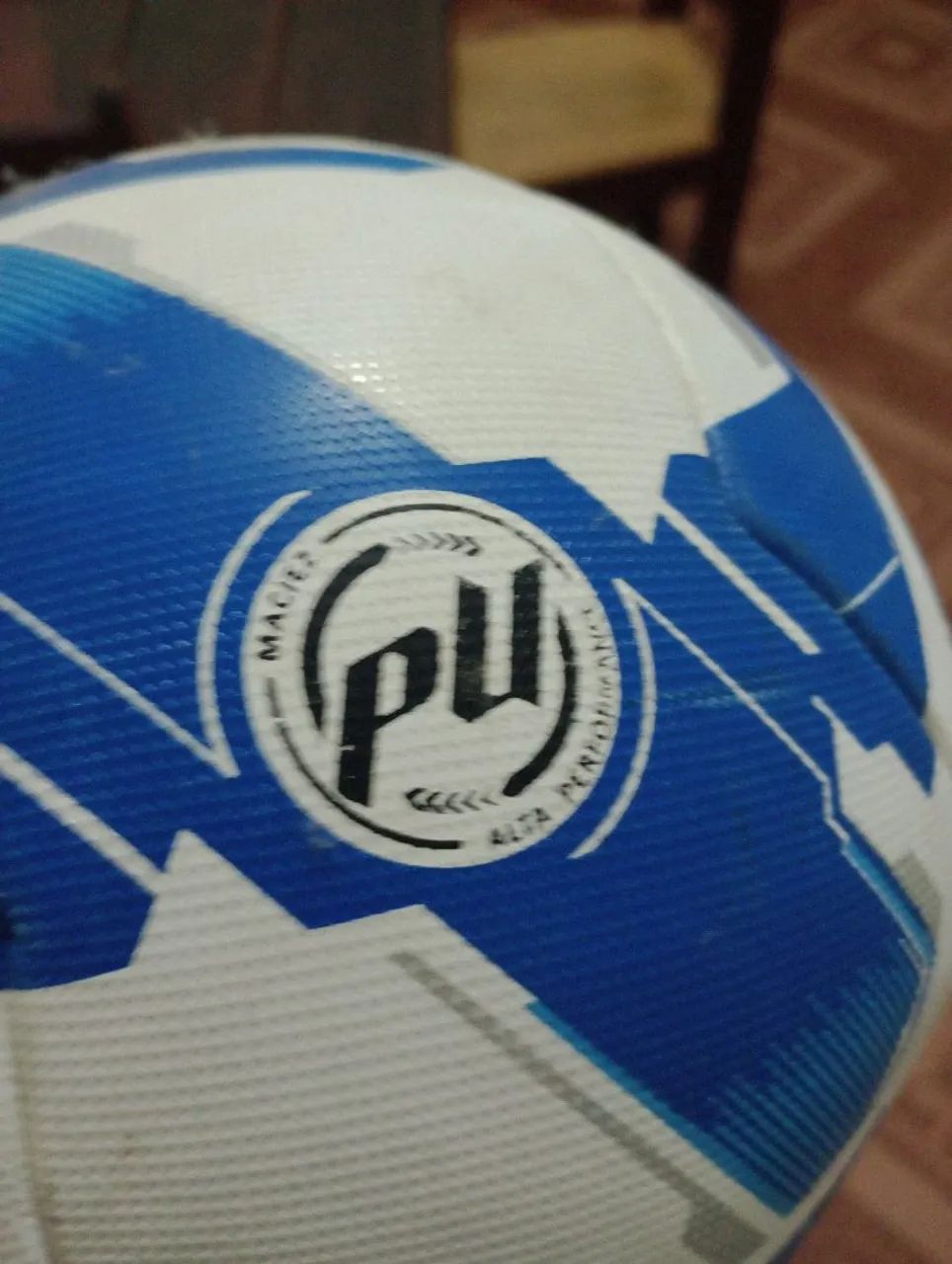 Bola de Futebol Uhlsport Society - Tamanho 5 - Foto 2