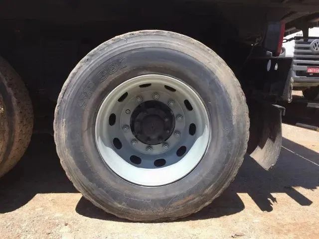 Volkswagen 31320 6x4 caçamba ano 2012 - Foto 7