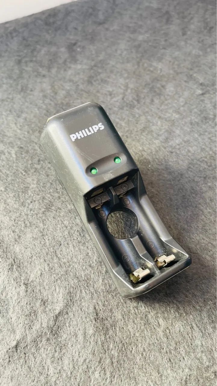 Carregador para Duas Pilhas Philips - Foto 4