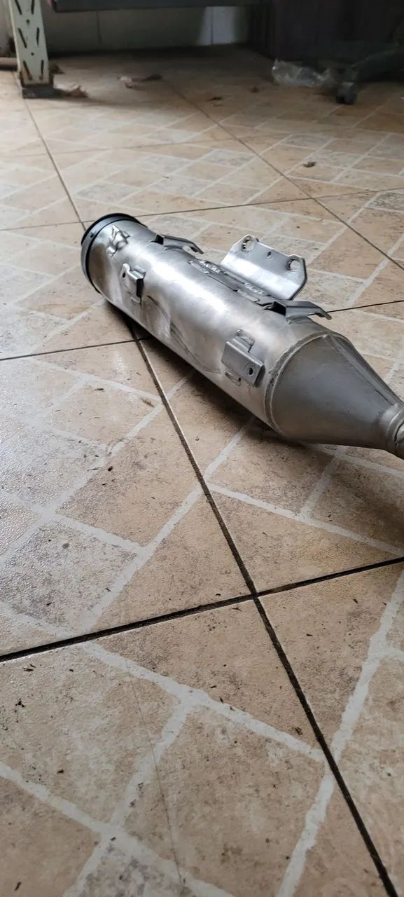 Escapamento de XT660r lado direito  - Foto 5