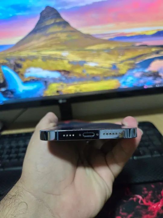 Apple IPhone 13 PRO MAX NA CAIXA Aceito troca passo cartão - Foto 4