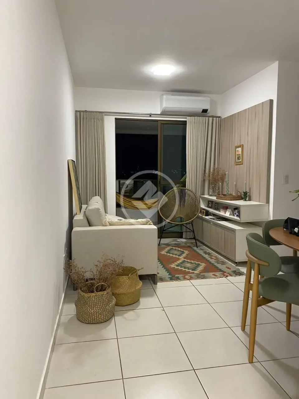 Apartamento à venda no Edifício Privilege, com 77m2, 2 quartos sendo uma suite ,por R$500.