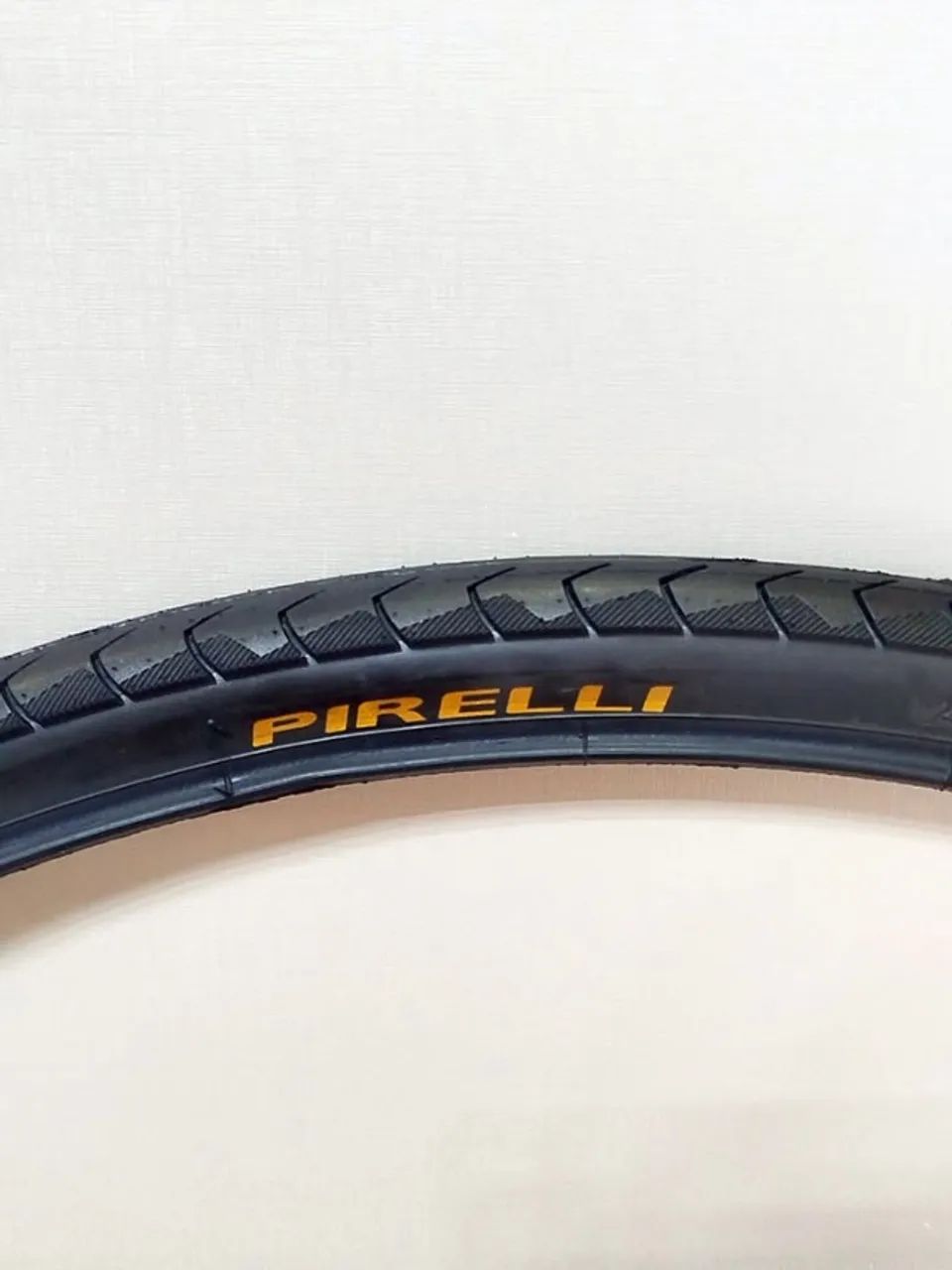 Pneu slick Pirelli 700x32 Phantom Street Aro 29 - Foto 3