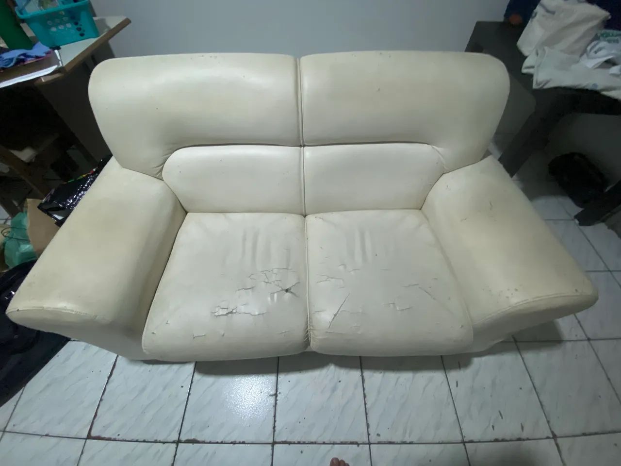 Sofá branco 2 lugares 