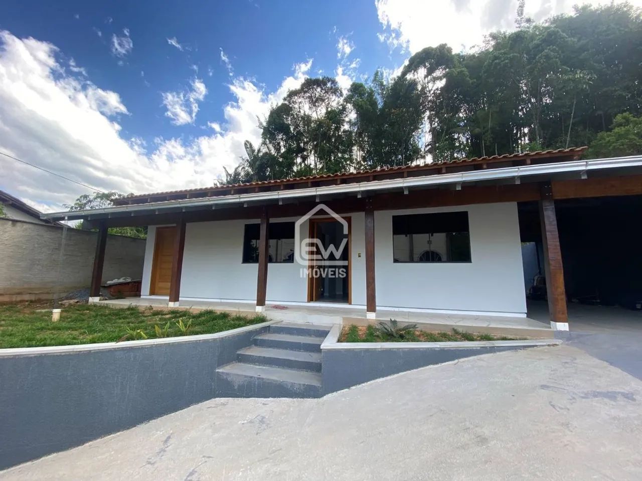 Casa com 70m² em Schroeder, SC