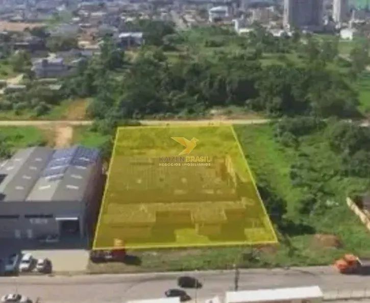 Venda de Galpão com Excelente Localização e Terreno em Tubarão - SC
