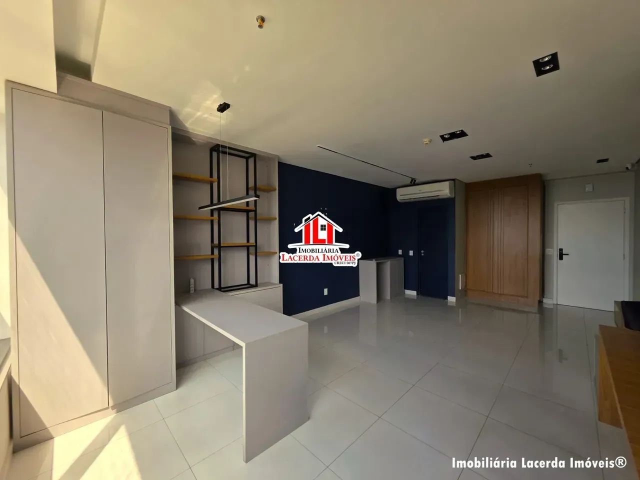 Sala Comercial no Soberane, 35 M², Andar Mediano