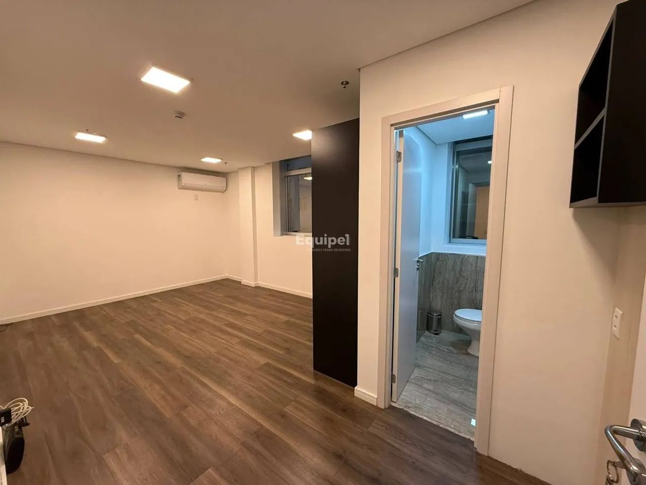 Oportunidade no Funcionários: Sala Comercial Pronta para seu Negócio - Foto 4