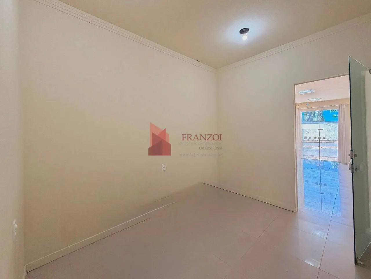 LOCAÇÃO- Sala comercial TÉRREA de 32 m² na R. Brusque, Itajaí/SC - Foto 5