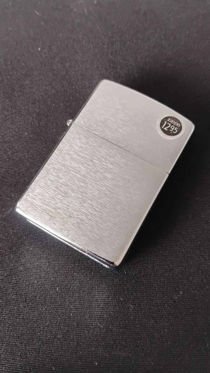 ZIPPO NOVO COM ETIQUETA 
