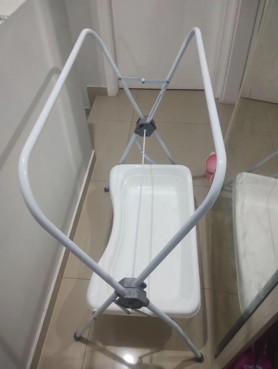 Banheira com suporte e trocador  - Foto 2