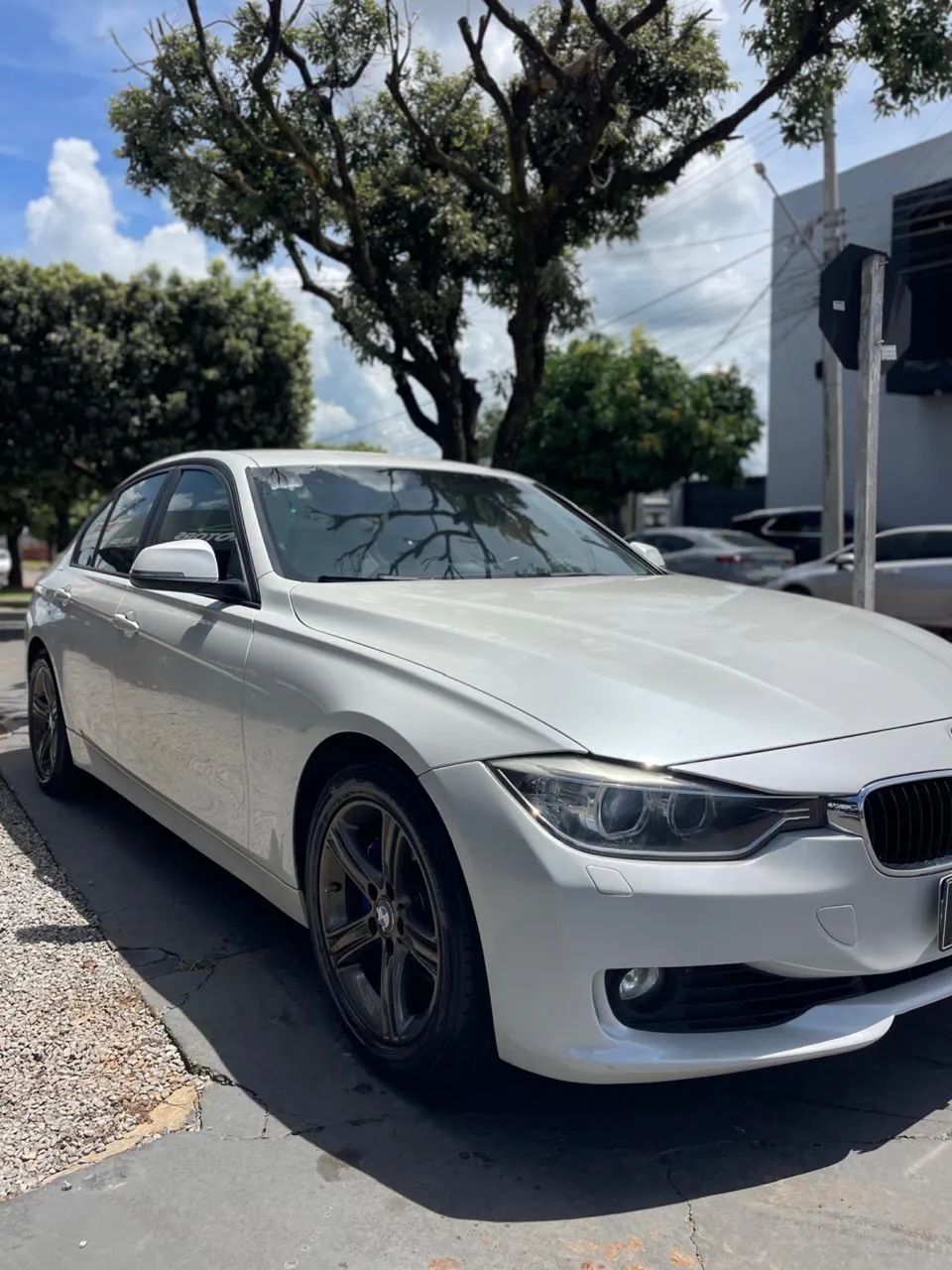 BMW 320I 2014