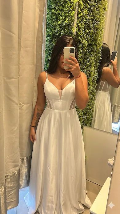 VENDE-SE VESTIDO DE NOIVA - Foto 2