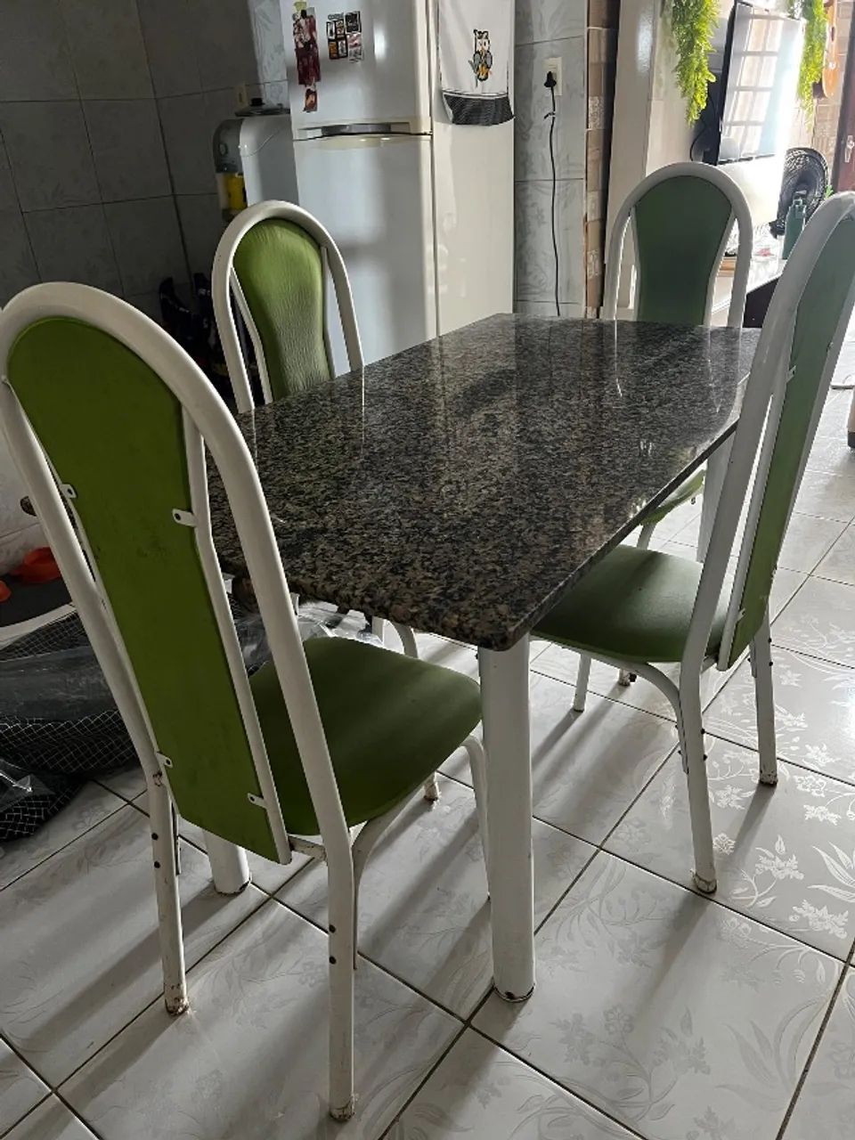 Mesa de jantar DESCONTO PRA VENDER LOGO