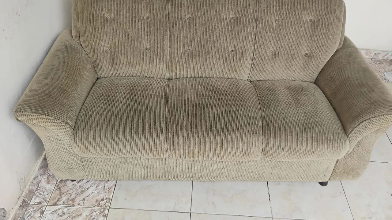 Sofá 3 lugares usado