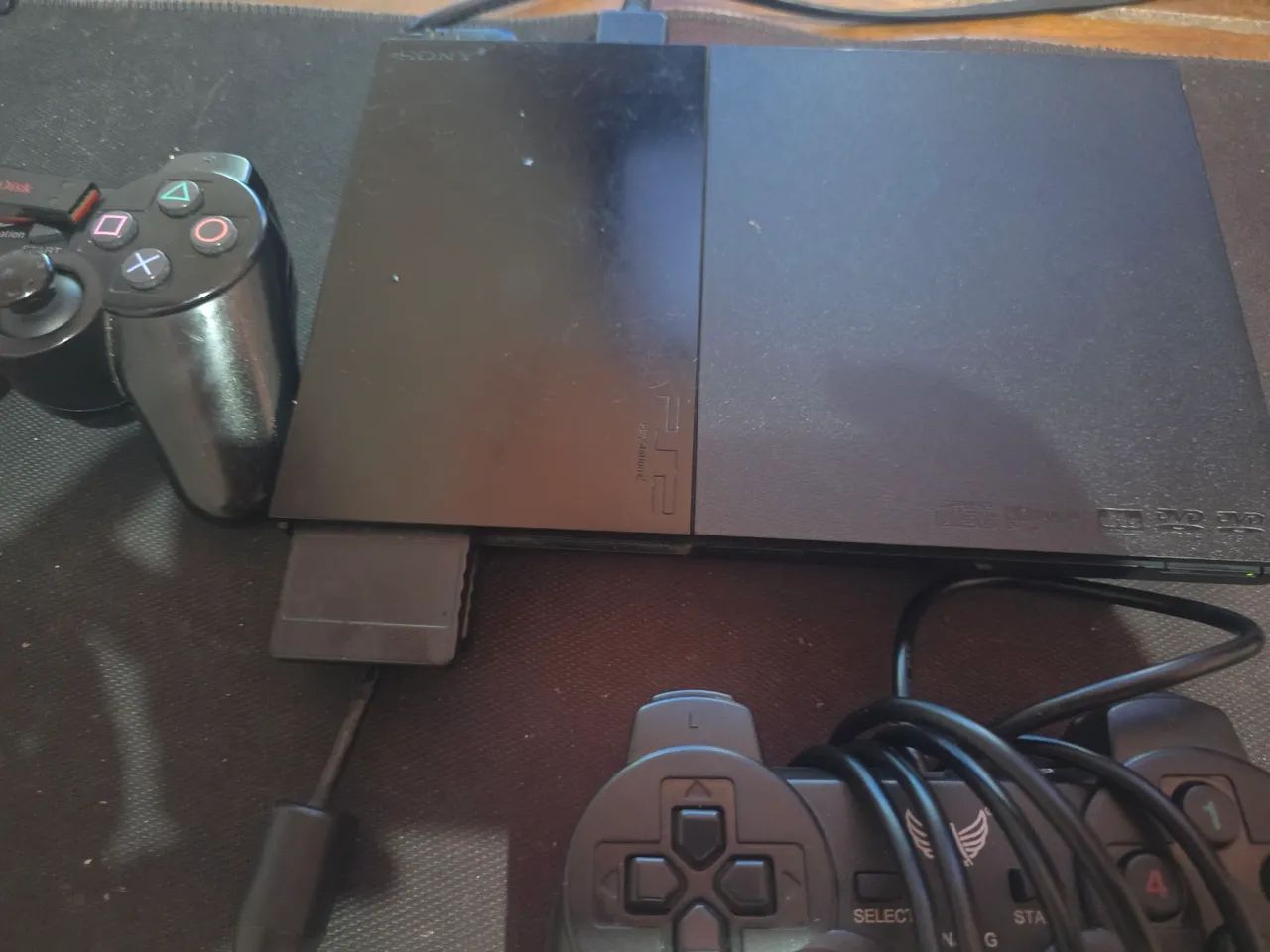 PlayStation 2 com dois controles  - Foto 3