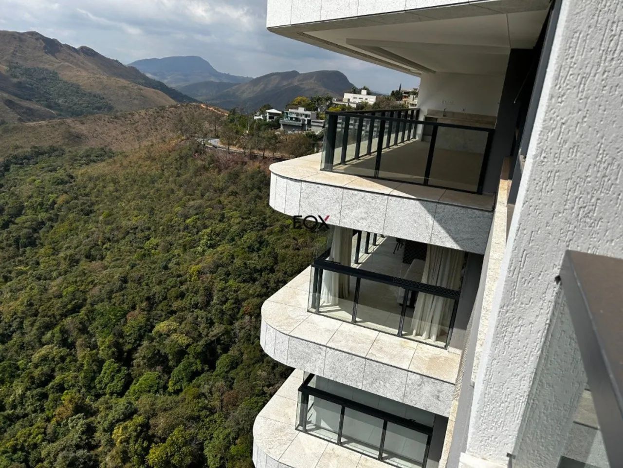 Apartamento com 4 quartos à venda em Nova Lima