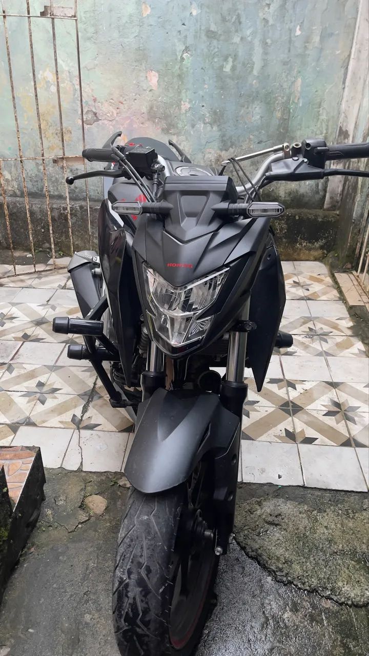 Cb 300f
