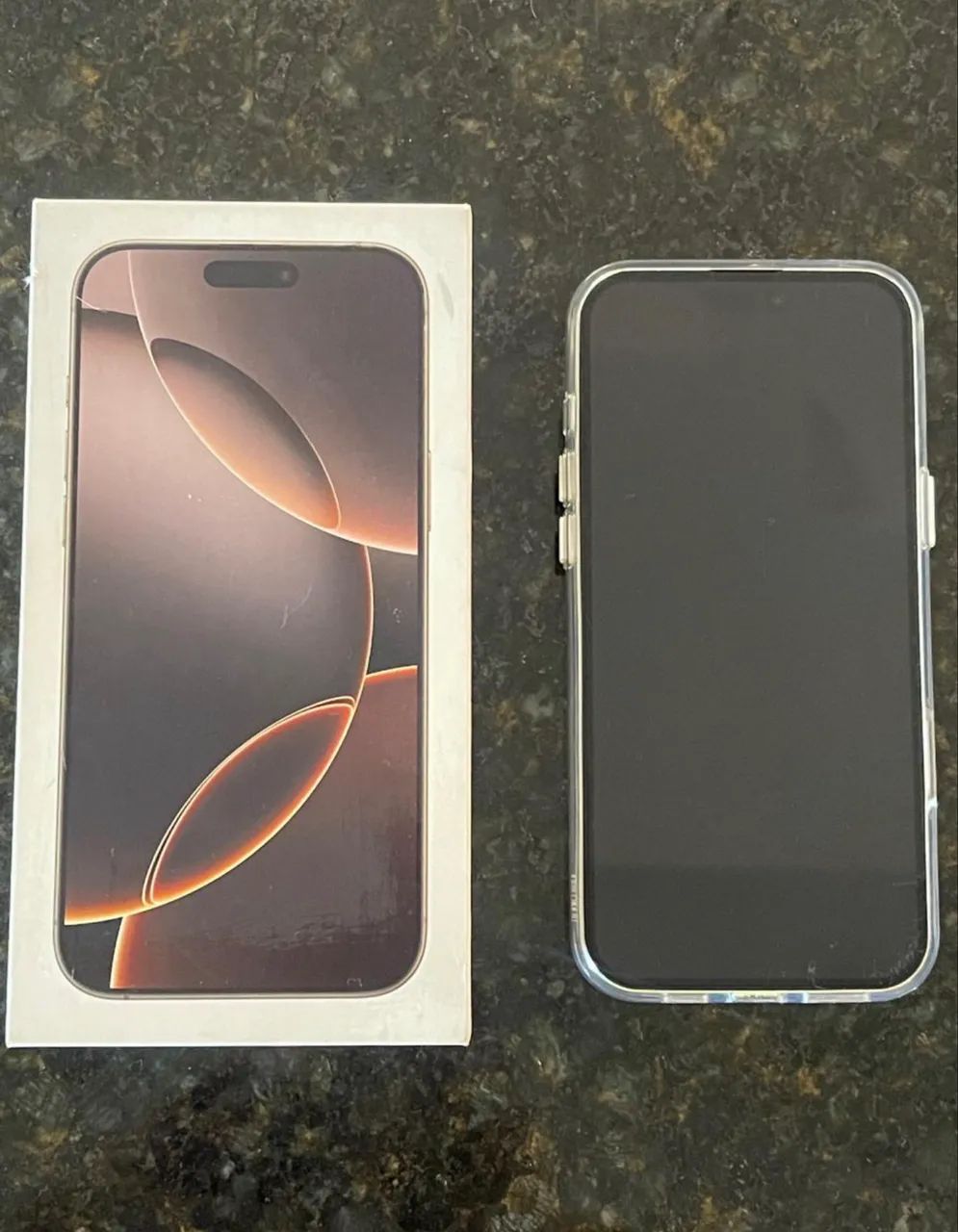 iPhone 16 Pro Max - 256GB - Titânio Deserto