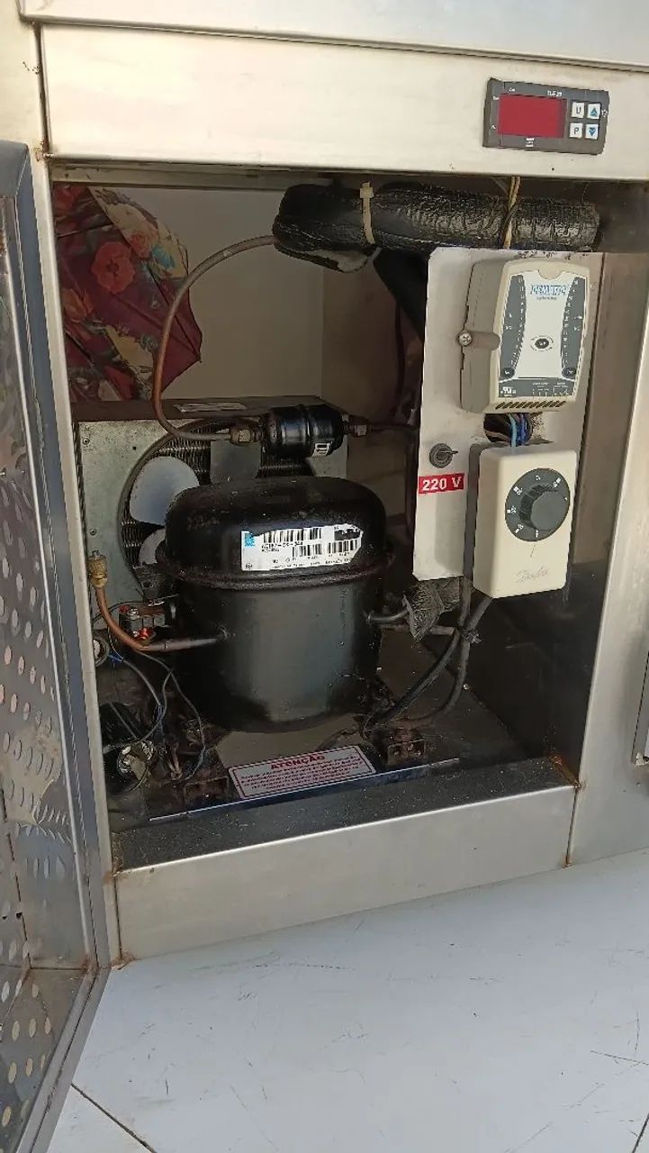 Refrigerador industrial inox/ de 5.500  4x no cartão  sem acréscimo  - Foto 4