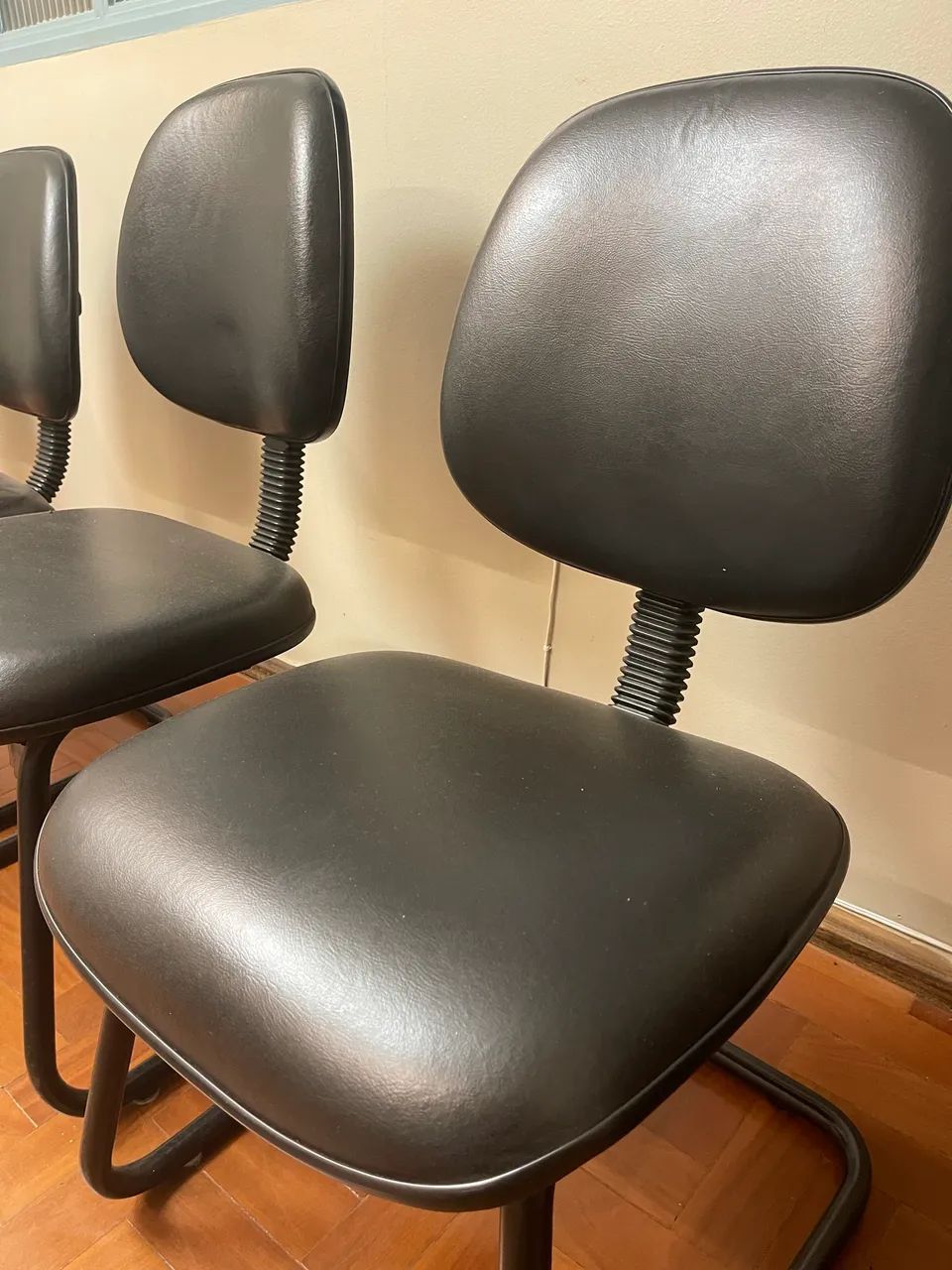 Jogo de 4 cadeiras de sala de espera - Foto 3