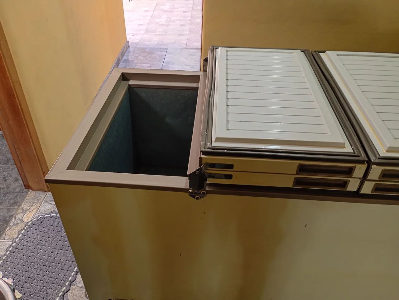 Freezer horizontal ?