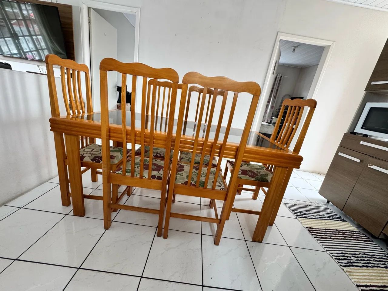 Mesa com cadeiras 