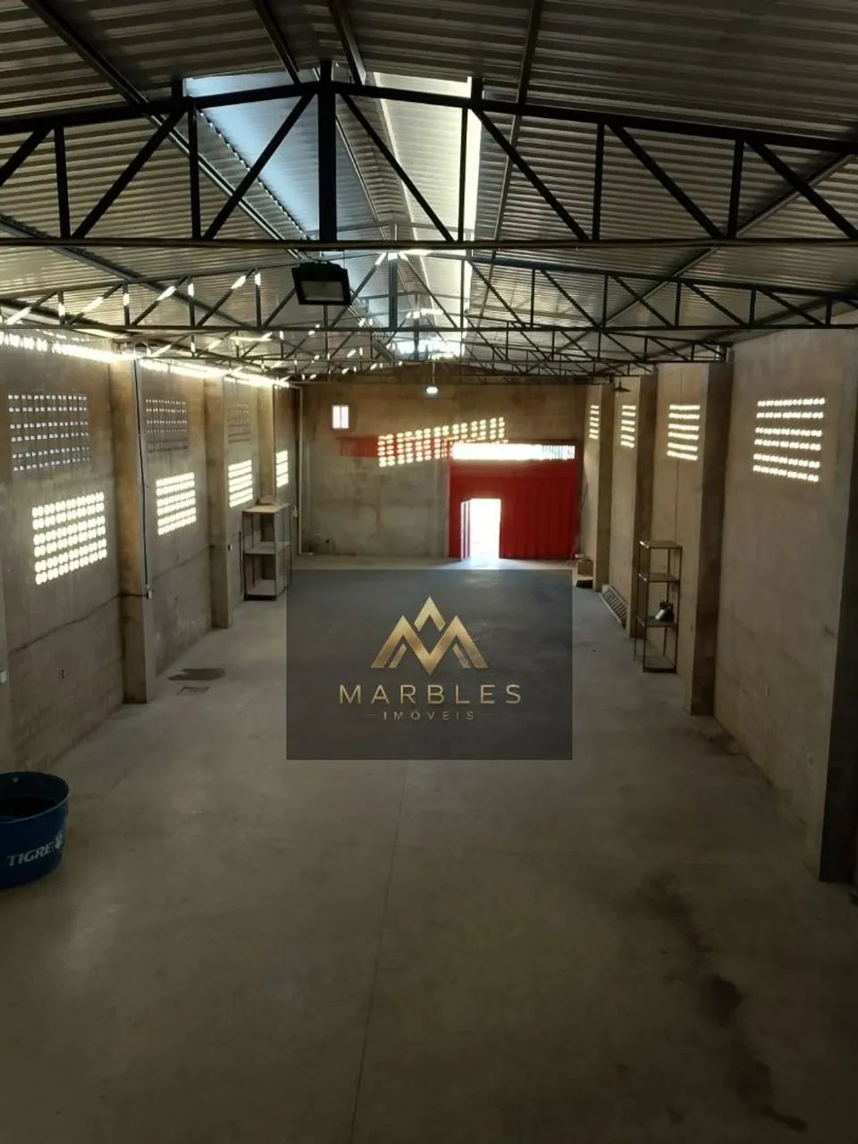 ALUGA-SE GALPÃO PRÓXIMO AO ATACADÃO  - Foto 3