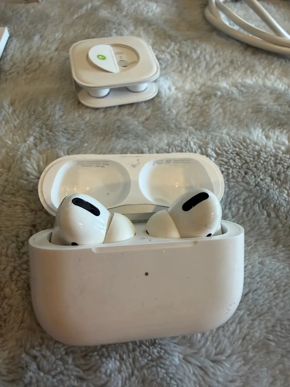 Apple AirPods Pro (1st generation) with MagSafe Charging Case Original com Caixa - Foto 3