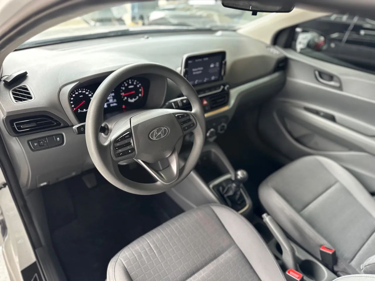 Hyundai HB20S Comfort Plus 1.0 TB Flex 12V Mec., foto 4 de 20