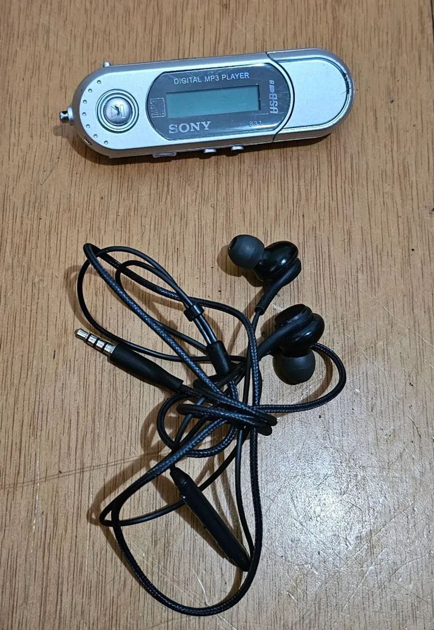 Mini MP3 Player Sony 1GB USB Tipo Pendrive - Funcionando