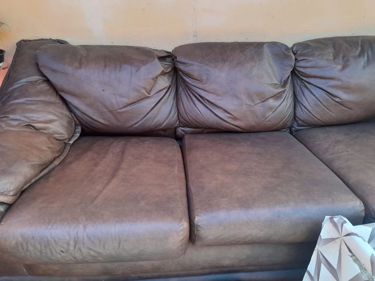 Sofá 3 lugares confortável  - Foto 2