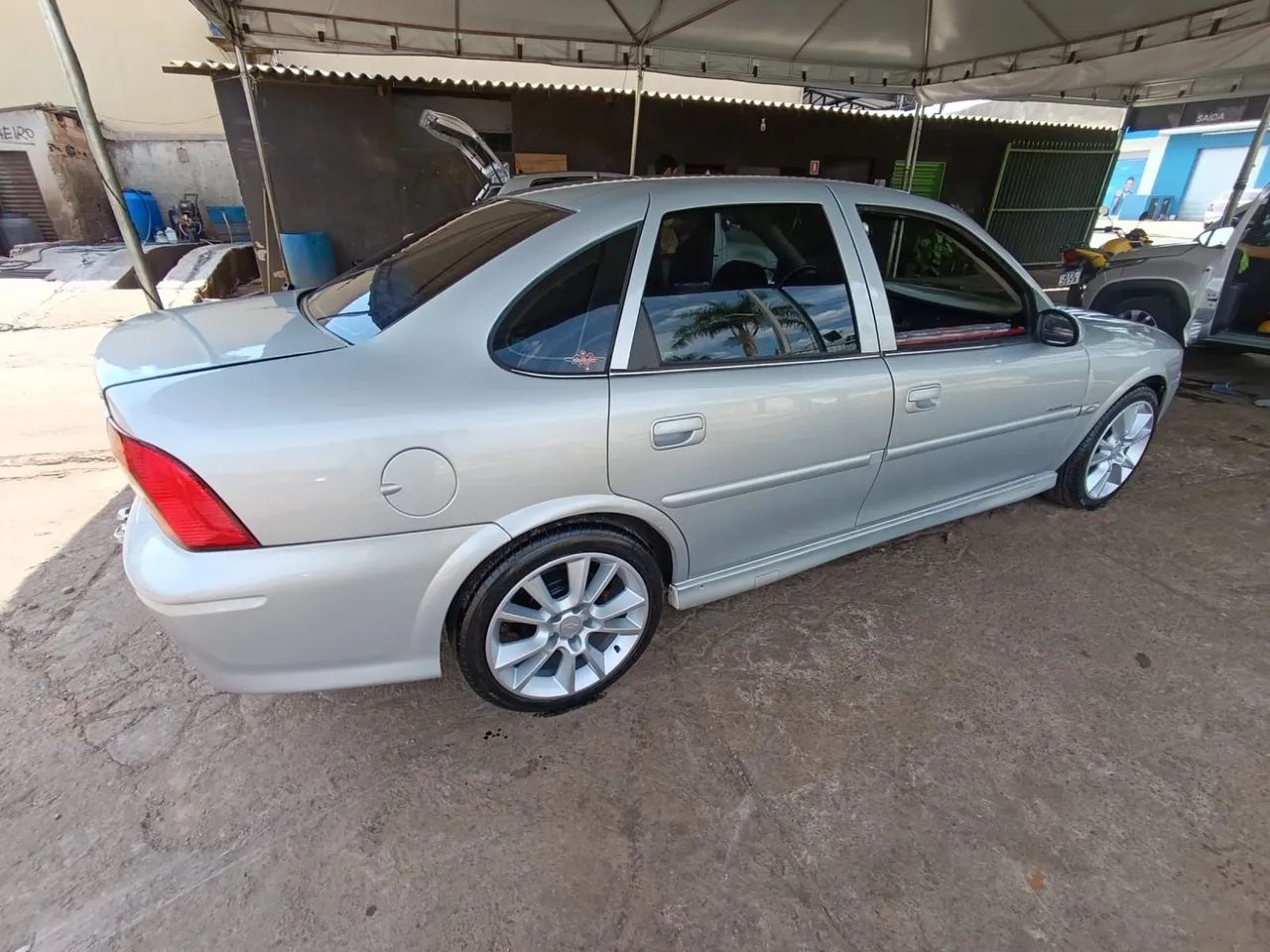 Chevrolet Vectra CD 2.2 16V / 2.0 16V Mec./aut. 2003