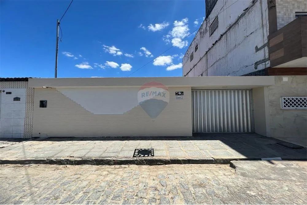 Casa com 3 Quartos para Locação