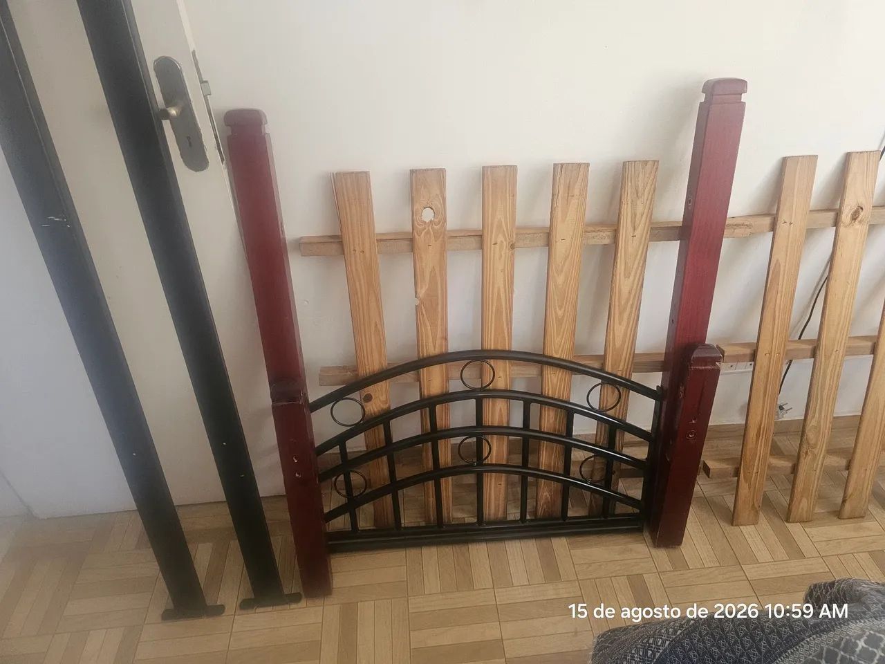 Cama solteirão de madeira/ferro  - Foto 2