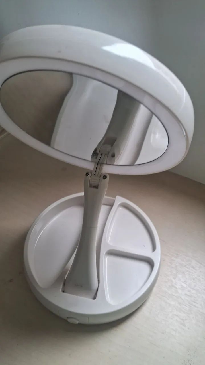 Espelho com led para maquiagem