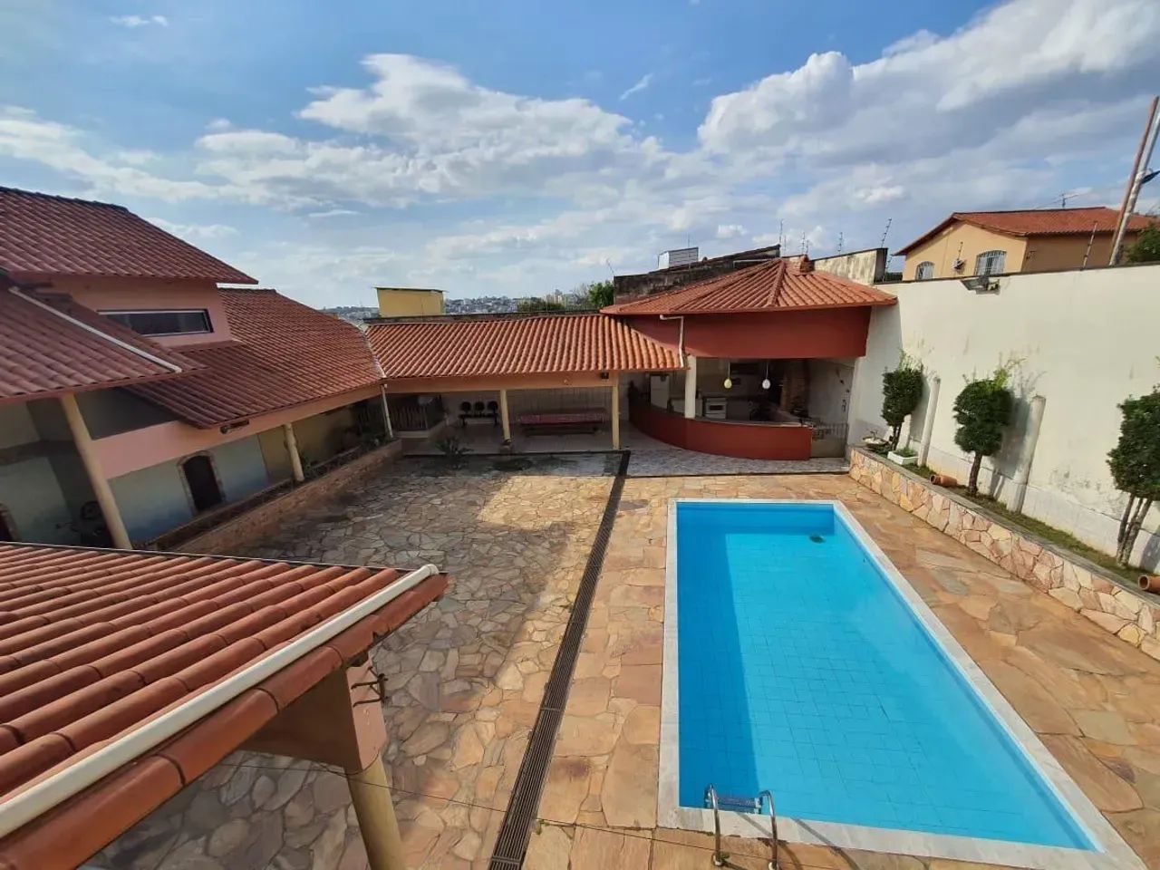 Imóvel para aluguel e venda possui 743 metros quadrados com 7 quartos - Foto 2