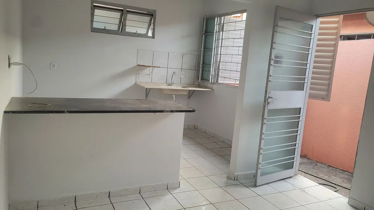 KITINETE BEM LOCALIZADA  - Foto 4