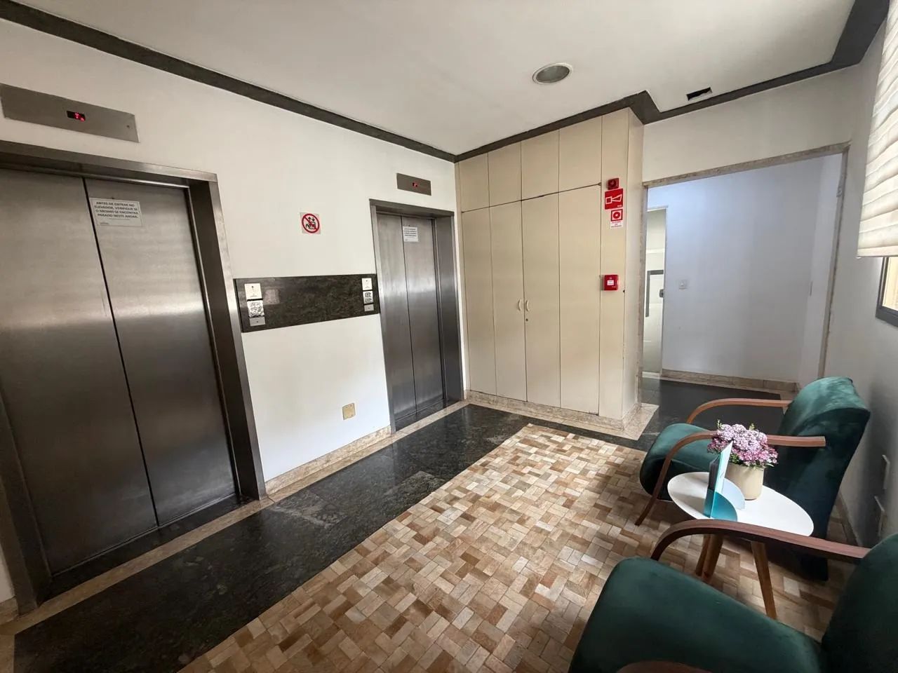 SALA COMERCIAL PARA LOCAÇÃO NO FUNCIONARIOS - Foto 4